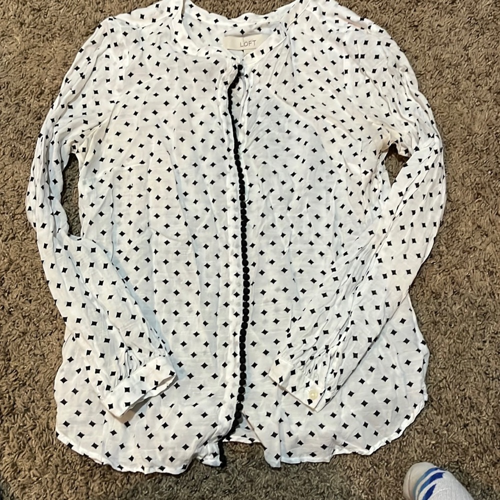 Black and white diamond patterned blouse